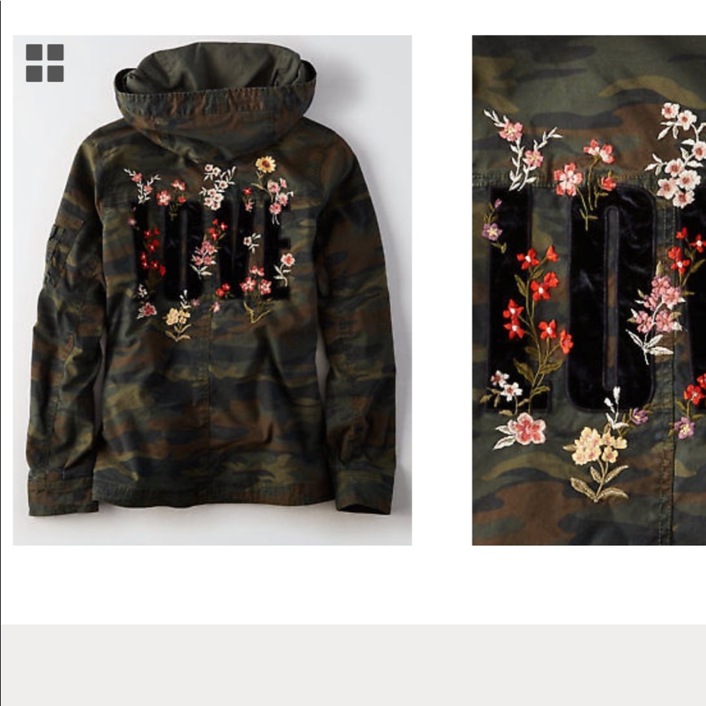 American Eagle Camo Hooded Jacket